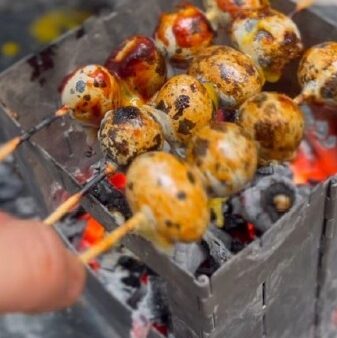 うずらのクリスピー甘辛串